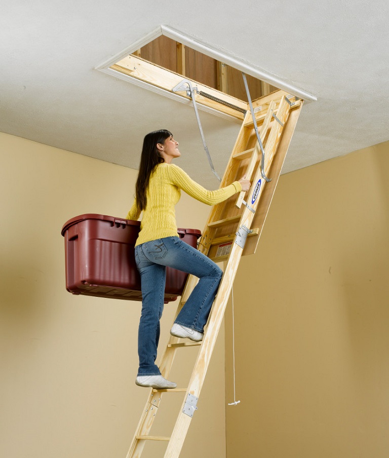 Werner aa1510 compact attic outlet ladder