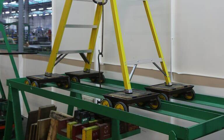 Werner Ladder EN131 Opening Restraints and Hinge Test